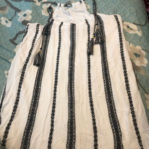 6 FOR $15 Xs Maurice’s dress black/white